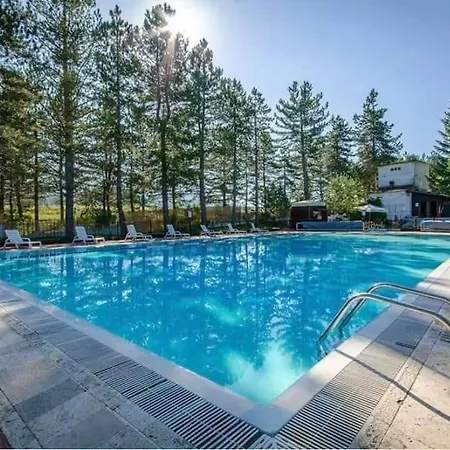 Grazioso Presso Club Primula *